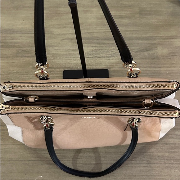 Coach Christie Carryall Purse Leather Exotic Embossed Leather Straps Crossbody - Picture 11 of 16